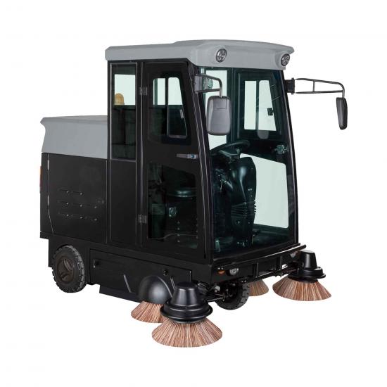 commercial ride-on sweeper